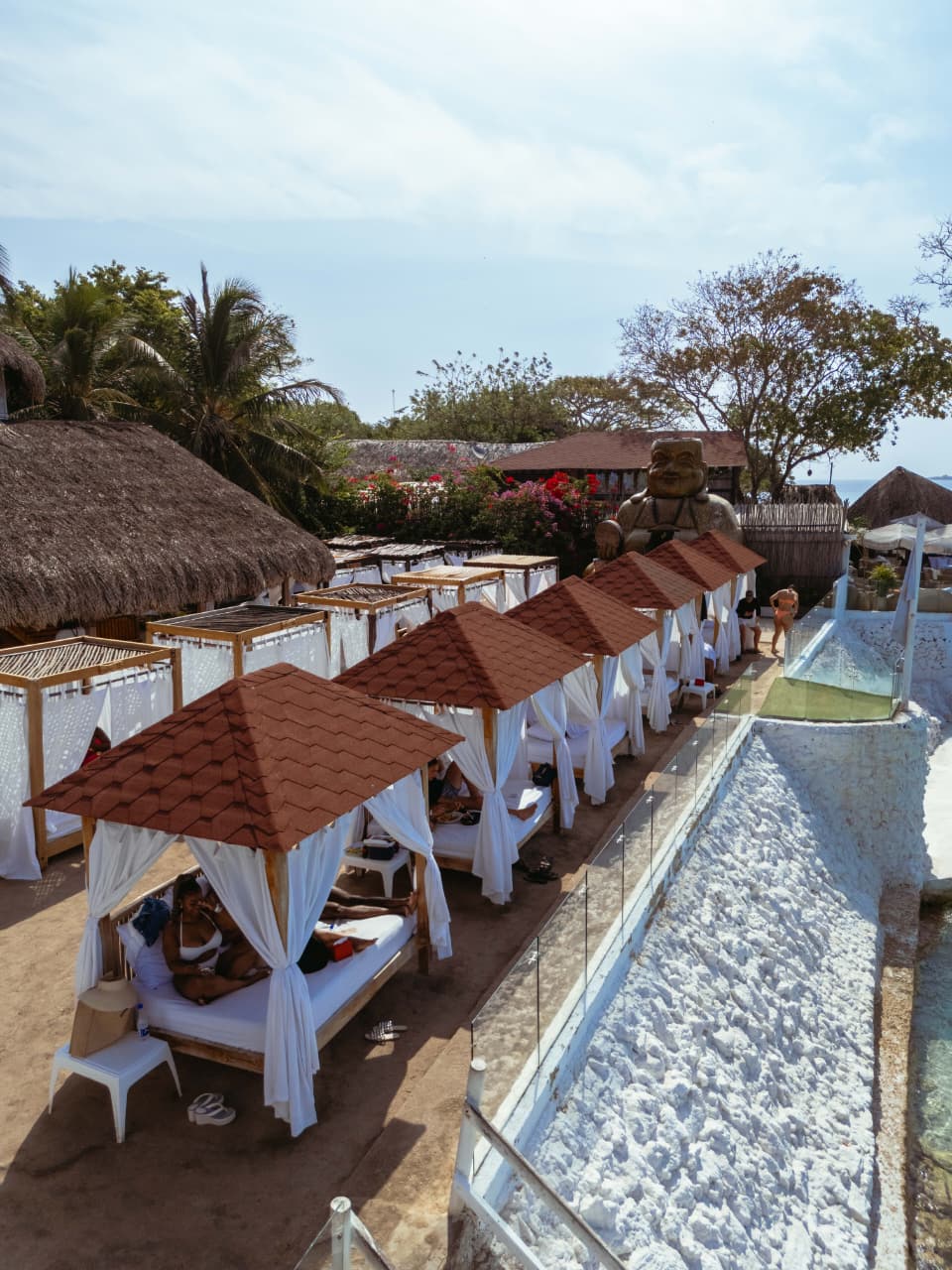 BORA BORA BEACH CLUB – ÁREA CLUB - imagen 2