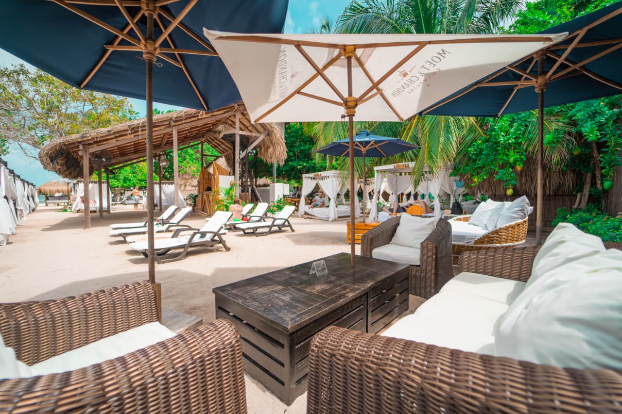 BORA BORA BEACH CLUB – ÁREA CLUB - imagen 4